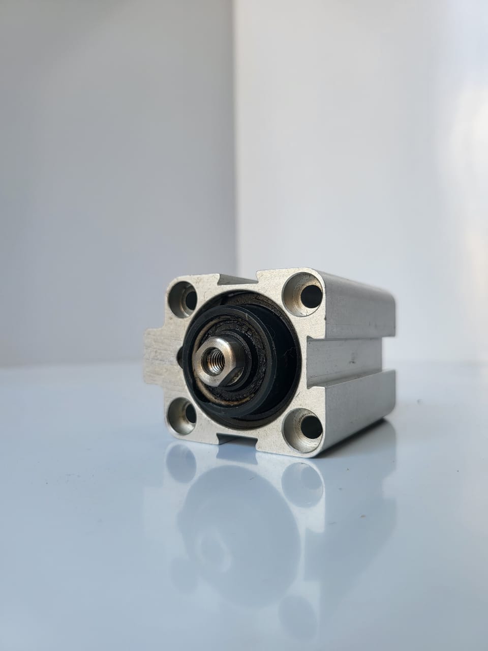 بستم فيستو ADVU-32-25-A FESTO