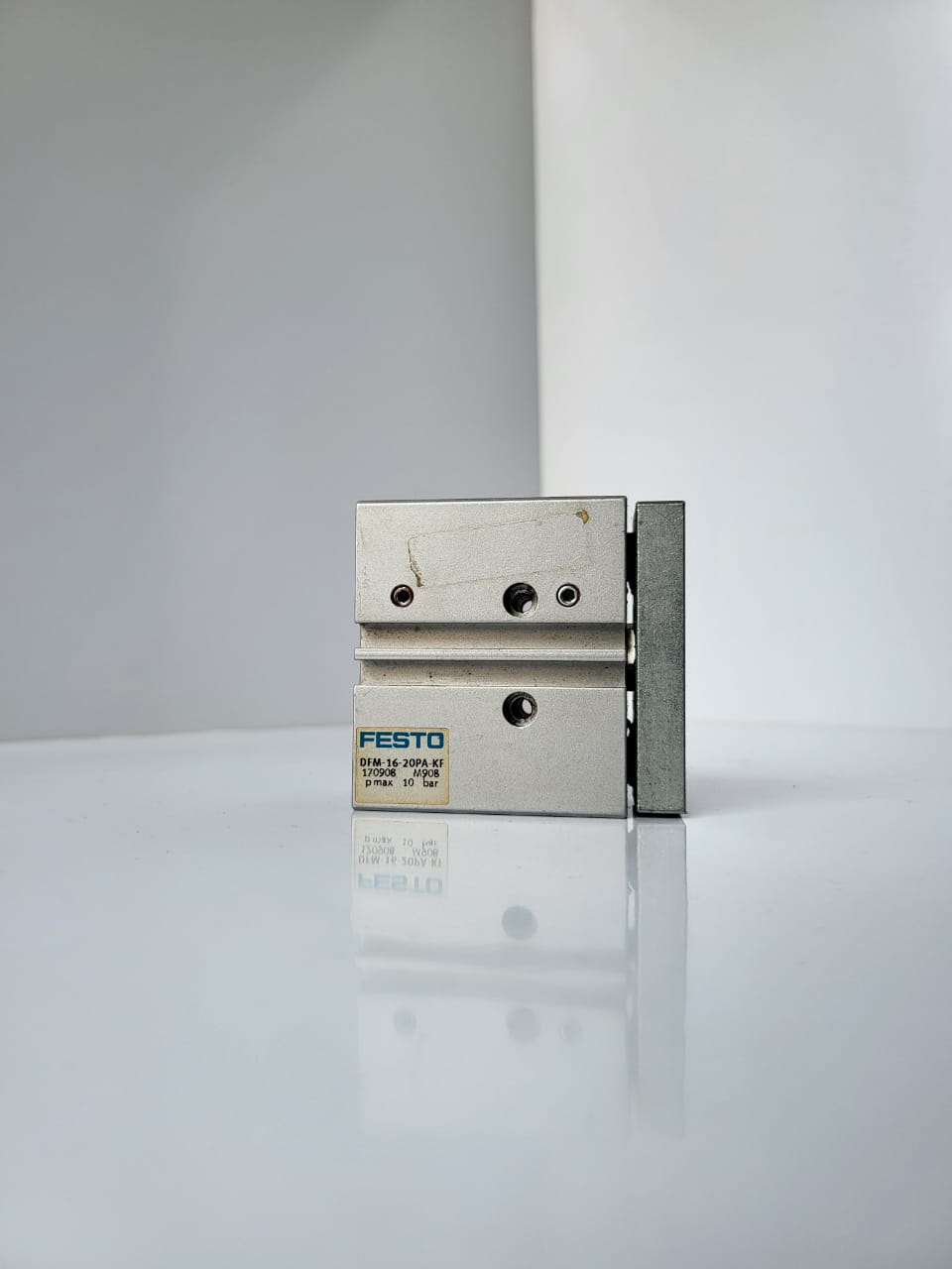 بستم فيستو DFM-16-20PA-KF