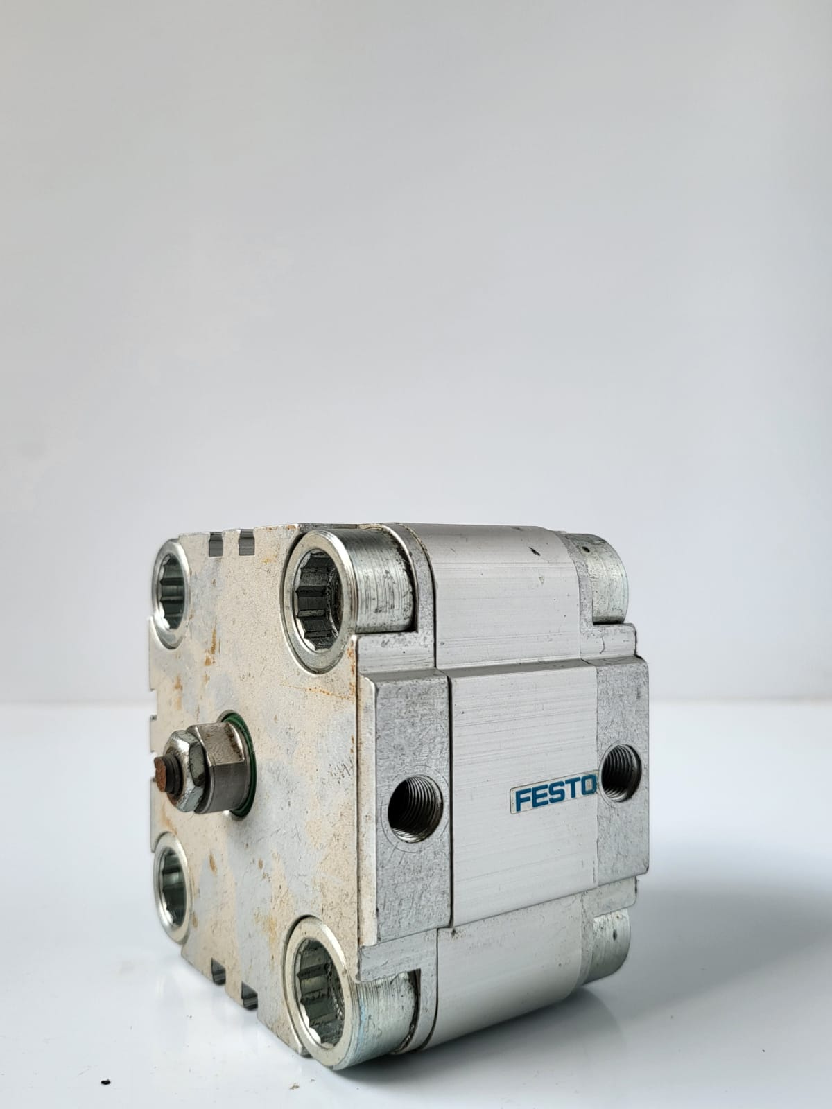 بستم فيستو ADVU -63-10-P-A FESTO