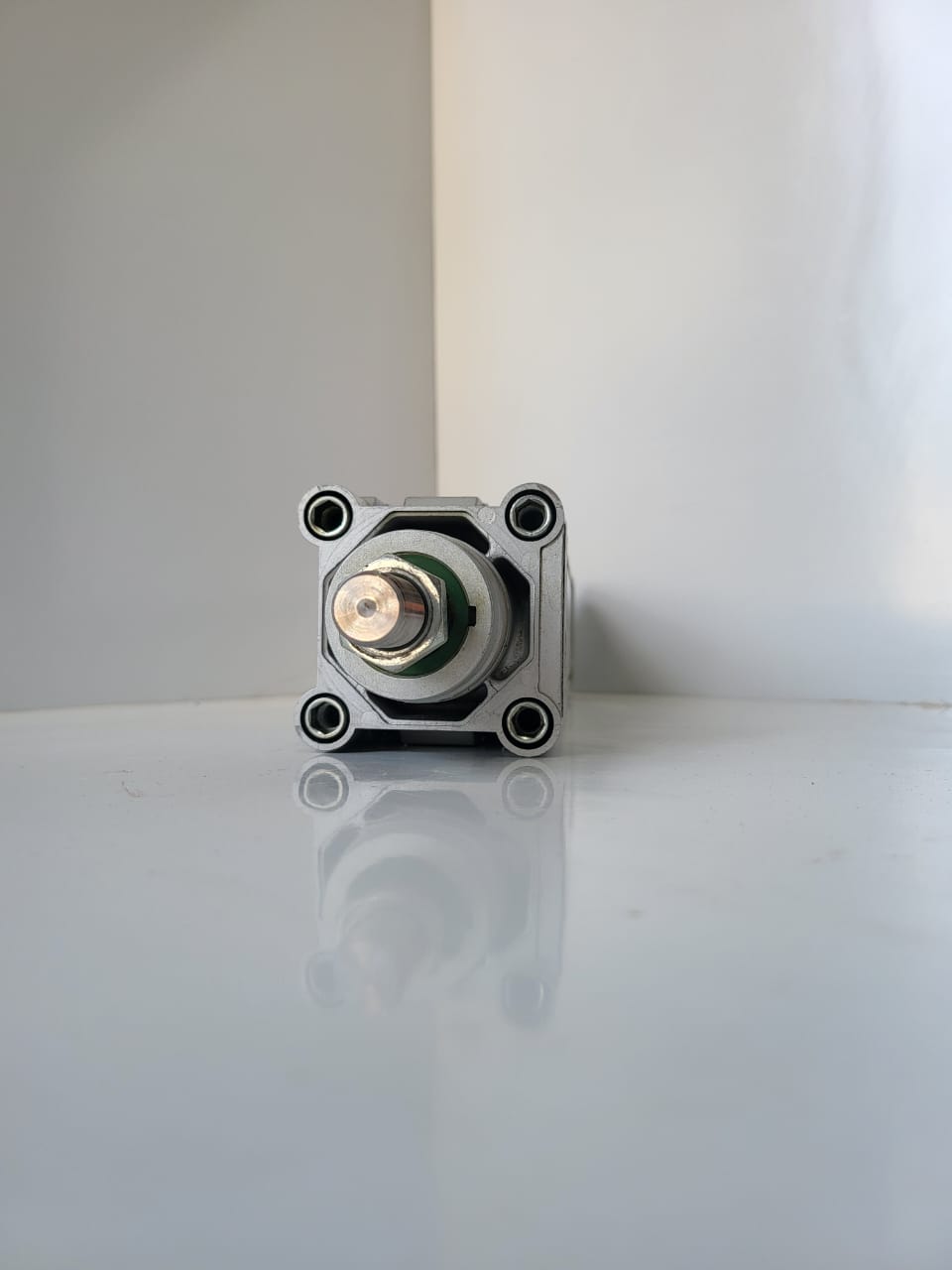 بستم فستو DNC-63-190-PPV-A FESTO