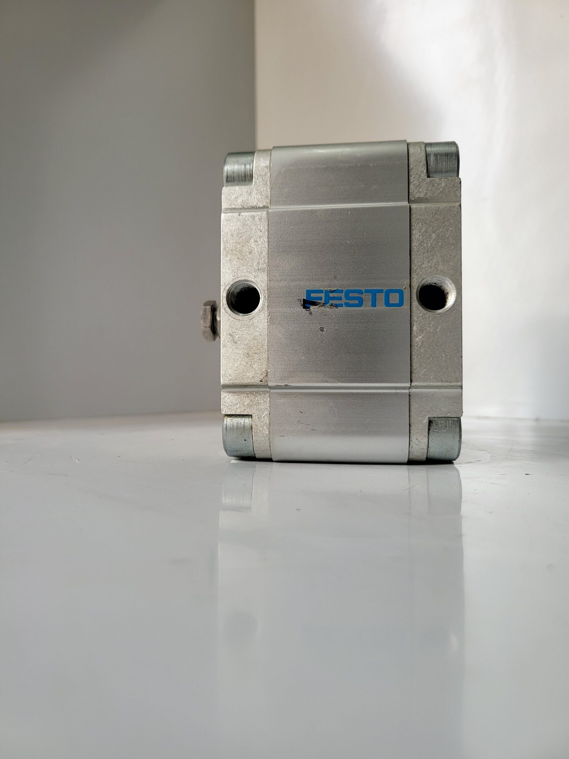 بستم فستو FESTO ADVU-100-25-PA