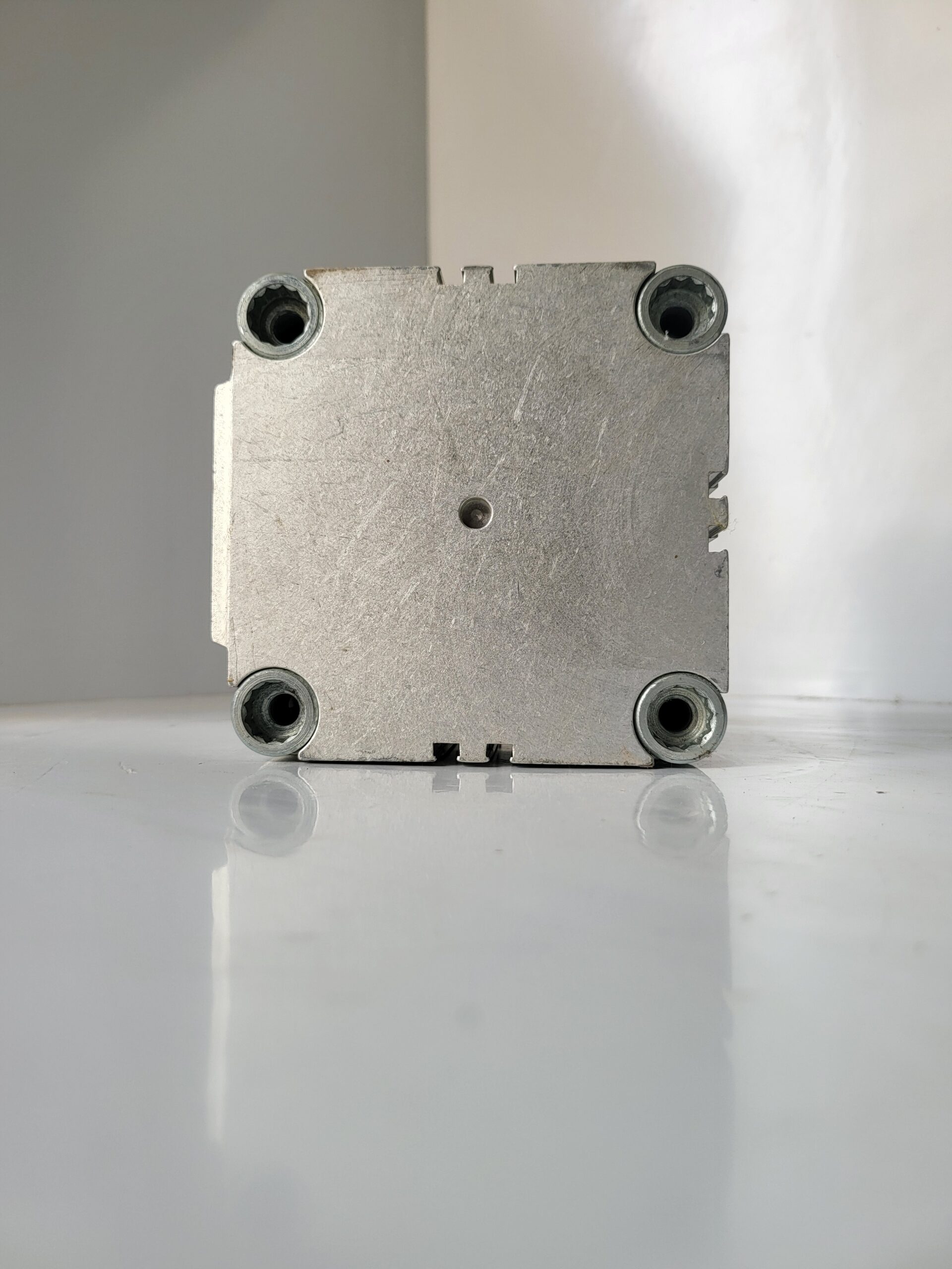 بستم فستو FESTO ADVU-100-25-PA