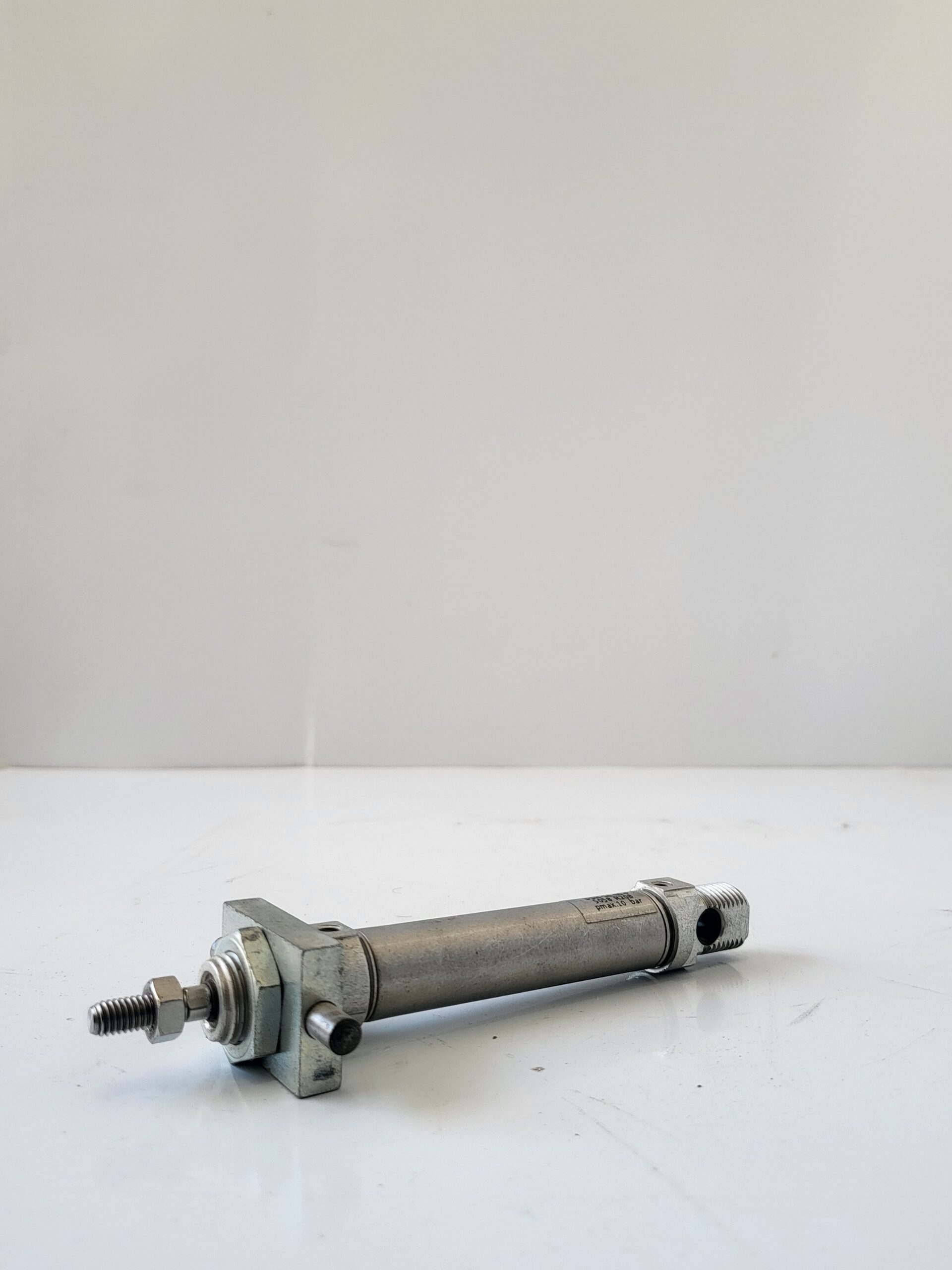 بستم فستو FESTO DSN-16-40-P