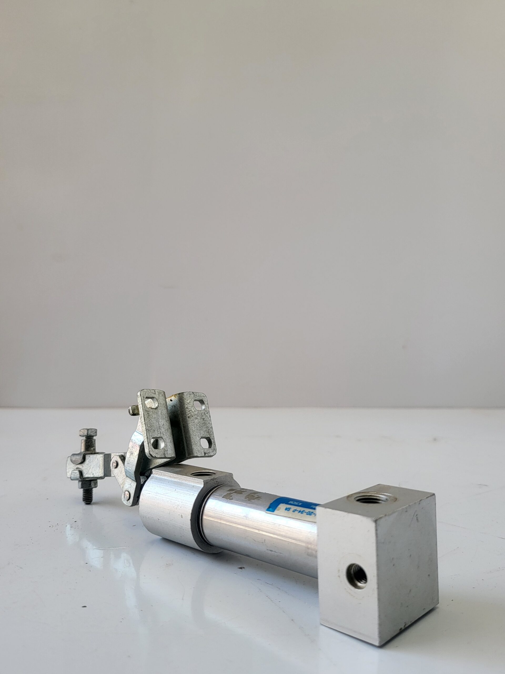 بستم فستو FESTO DW-2034-P SA