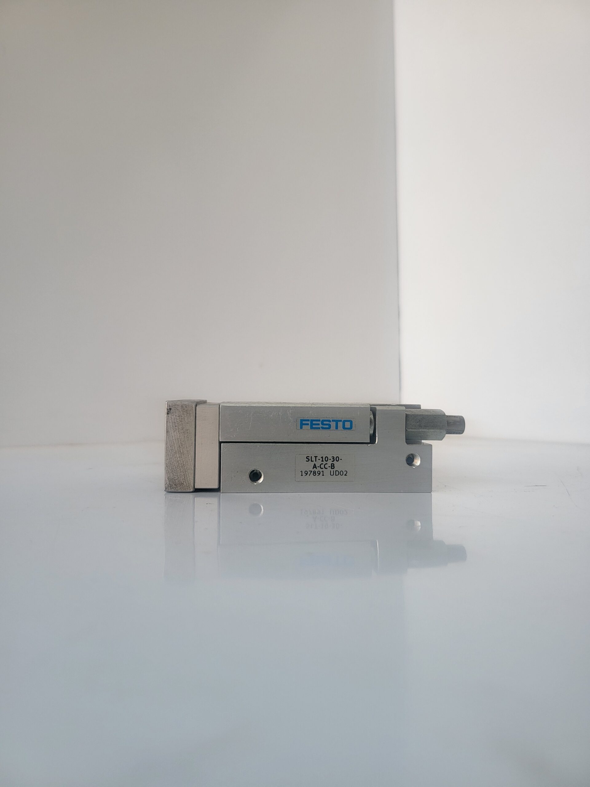 بستم فستو FESTO SLT-10-30-A-CC-B