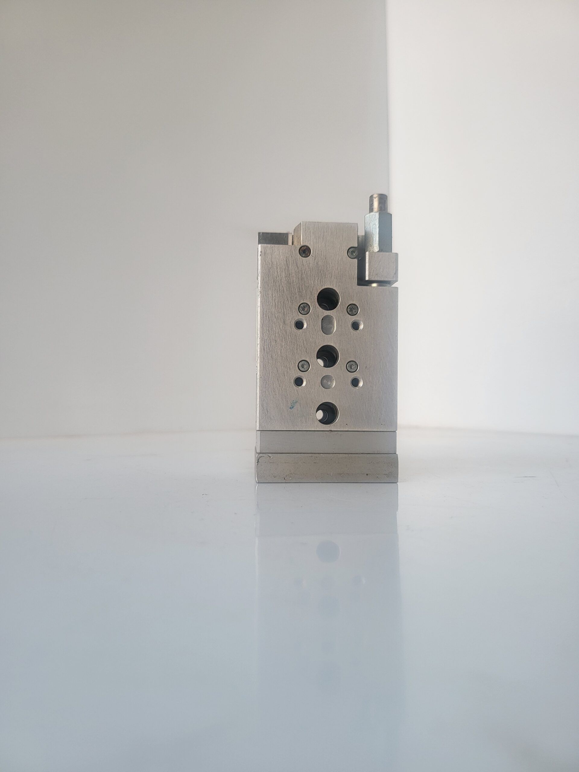 بستم فستو FESTO SLT-10-30-A-CC-B