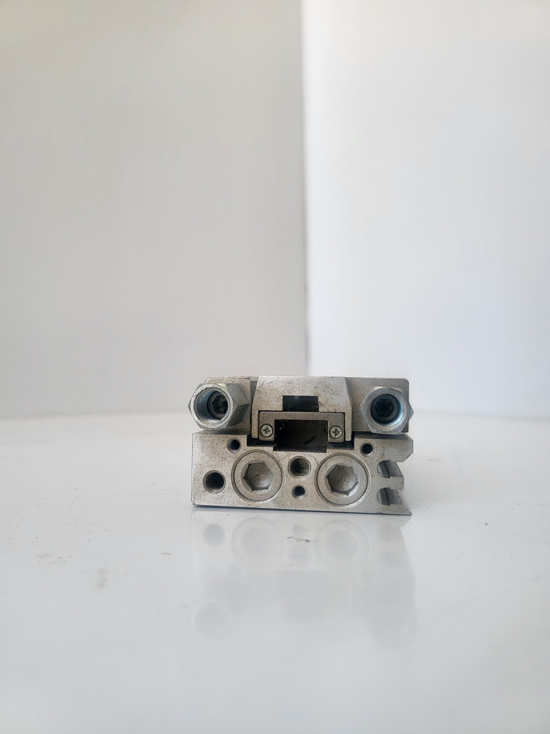 بستم فيستو FESTO SLT-10-10-P-A