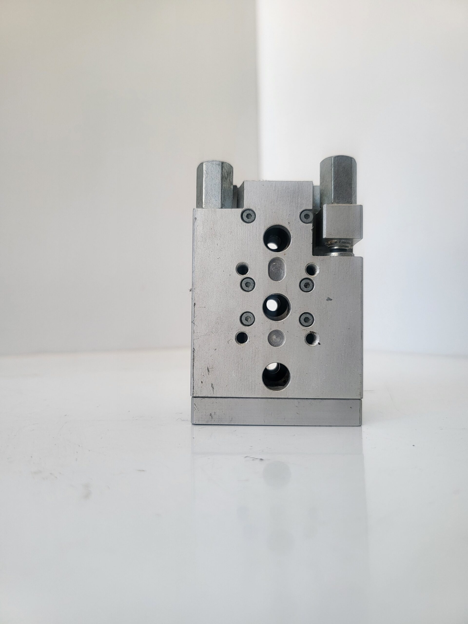 بستم فيستو FESTO SLT-10-10-P-A