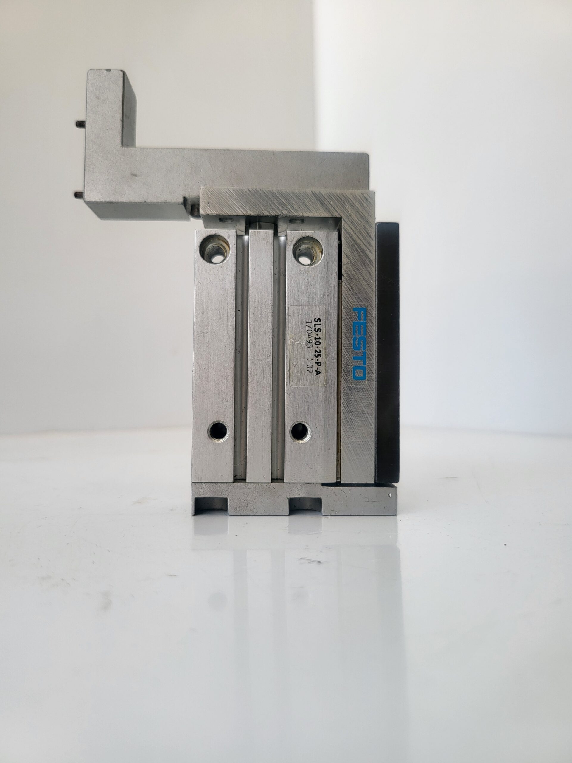 بستم فيستو FESTO SLS-10-25-P-A