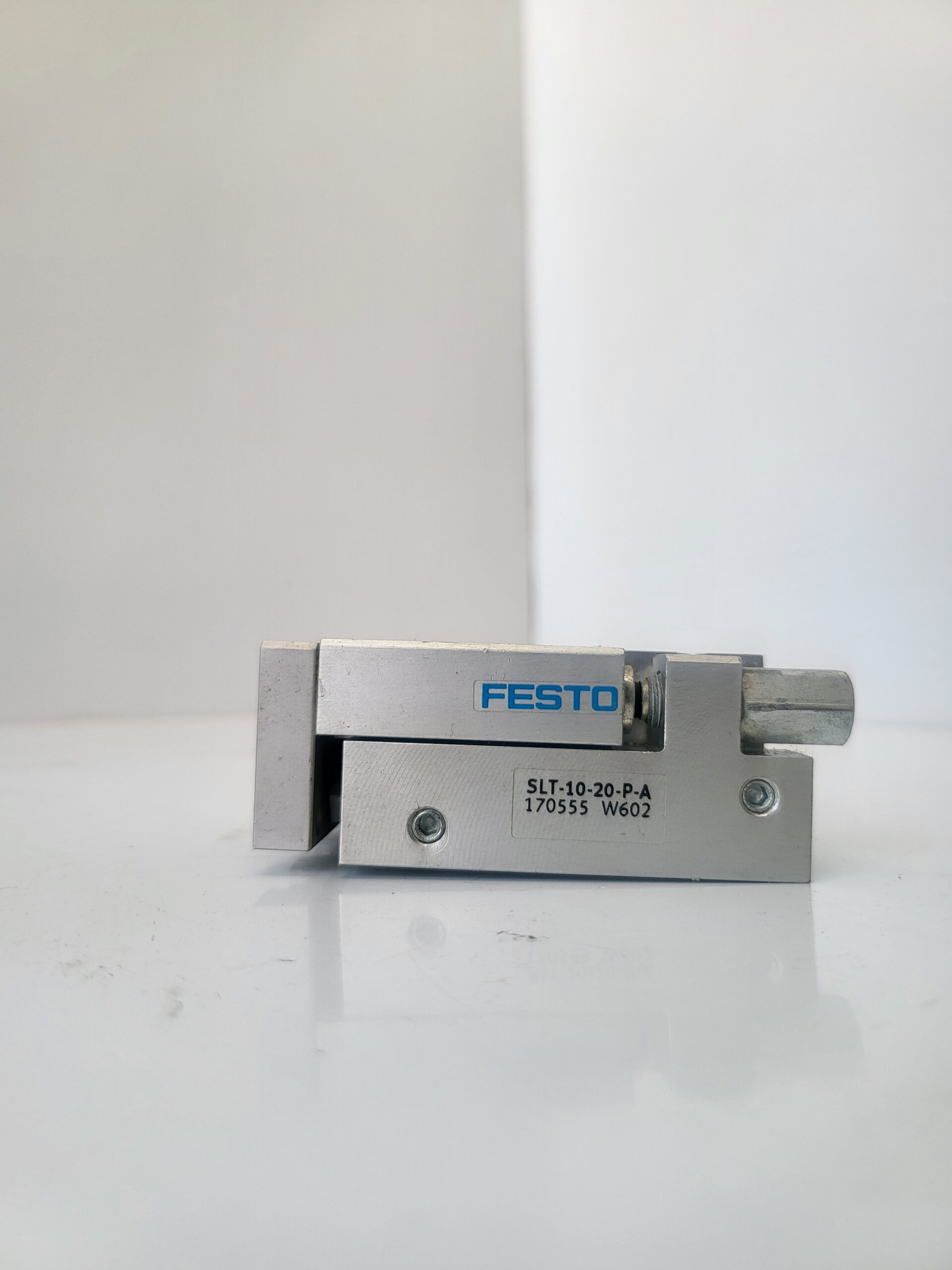 بستم فيستو FESTO SLT-10-20-P-A