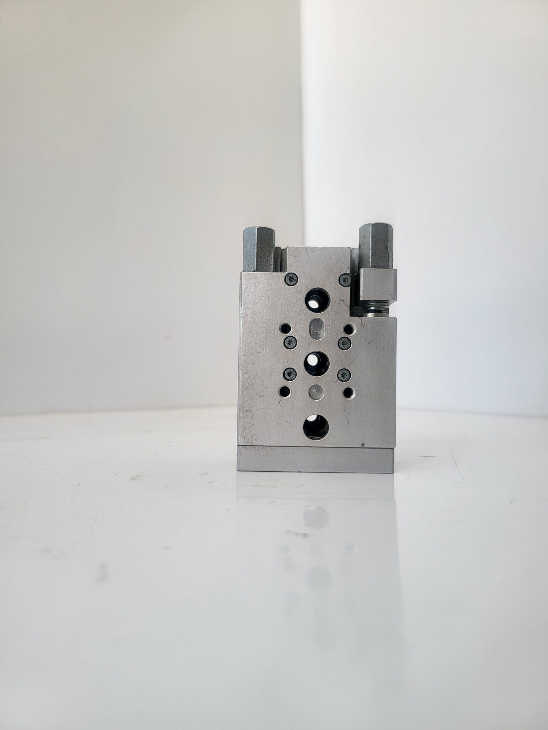 بستم فيستو FESTO SLT-10-20-P-A