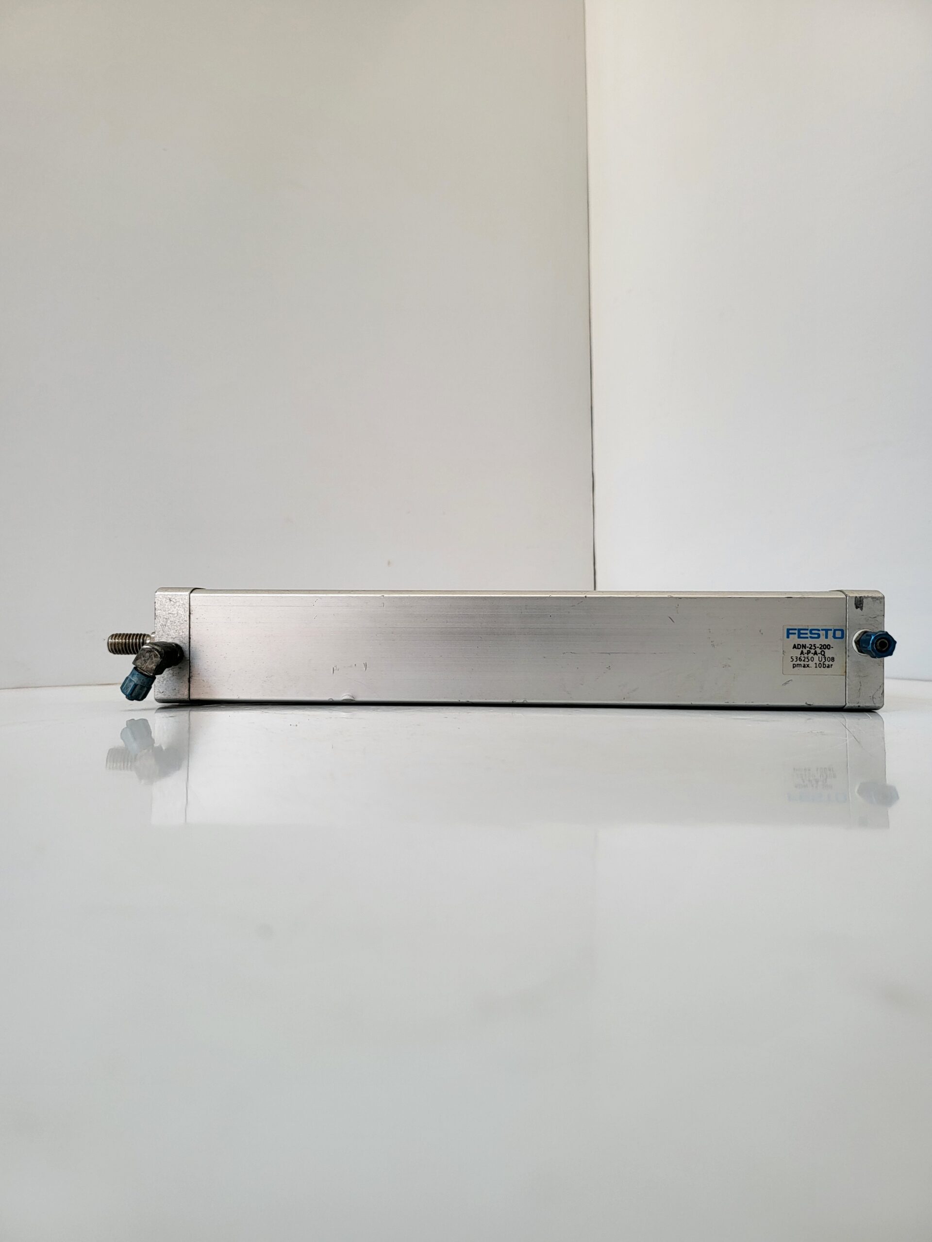 بستم قيست FESTO ADN-25-200-25-200-A-P-Q